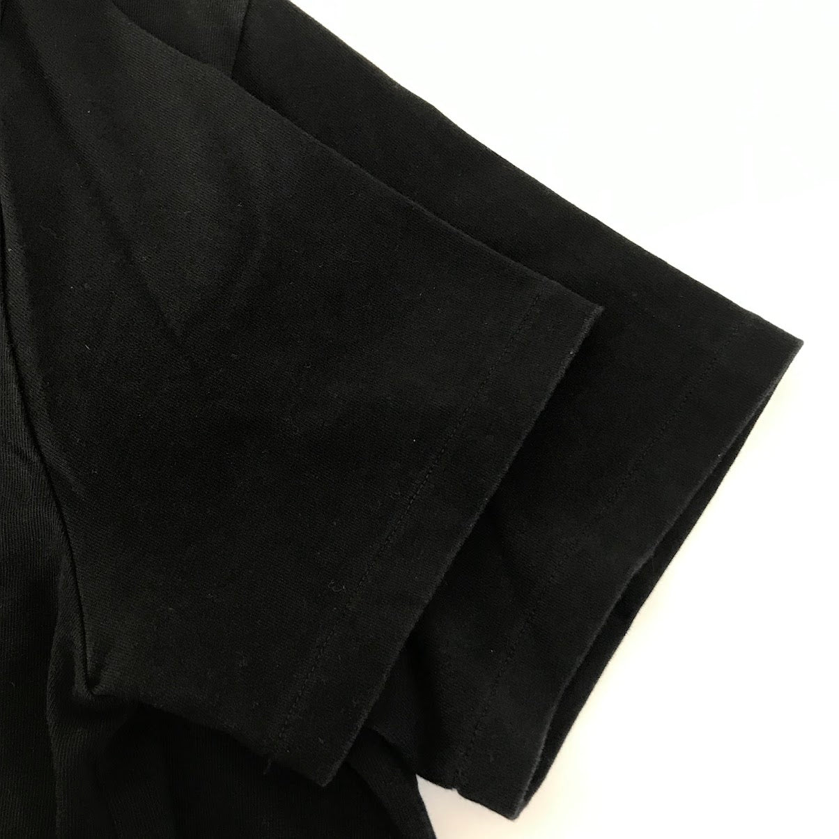 A.P.C | アーペーセー RUE MADAME TEE ワンポイントロゴ 半袖Ｔシャツ 25082-1-97891 ブラック サイズ：M【倉吉店】【代金引換不可・日時指定不可】【ポスト投函】