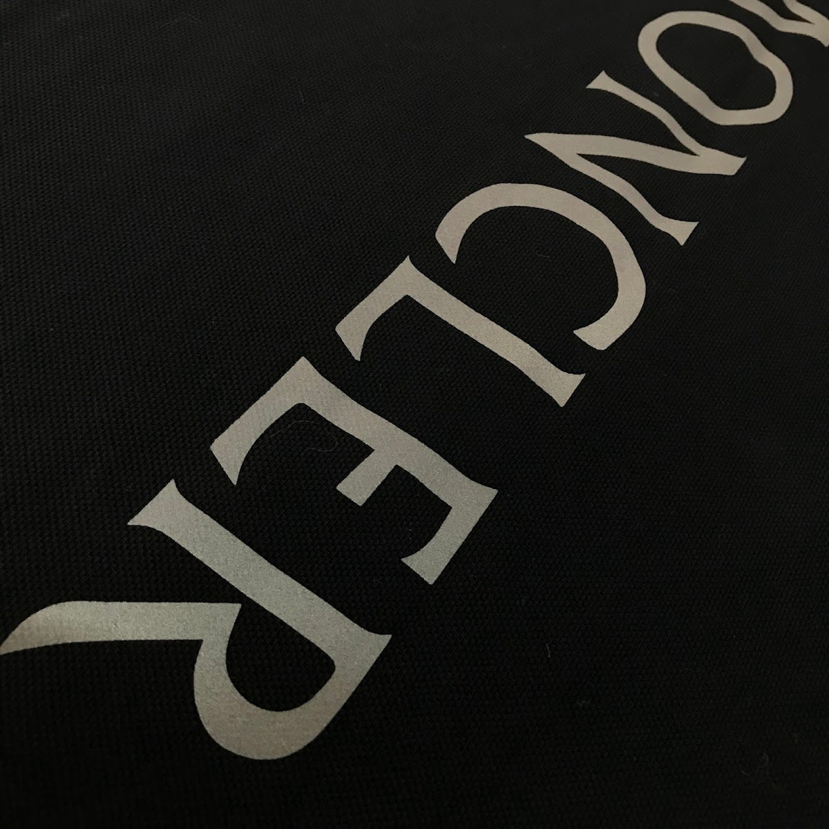 MONCLER | モンクレール ポロシャツ K20918A00013 899UR ブラック サイズ：L【倉吉店】