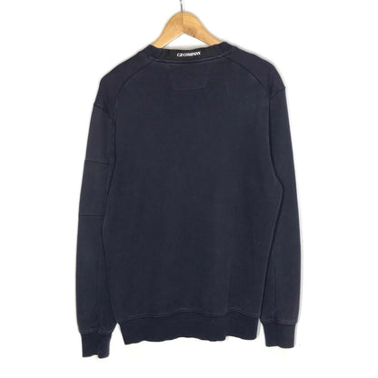 C.P.Company | シーピーカンパニー DIAGONAL FLEECE LENS CREW スウェット 08CMSS014A ダークネイビー サイズ：M【倉吉店】