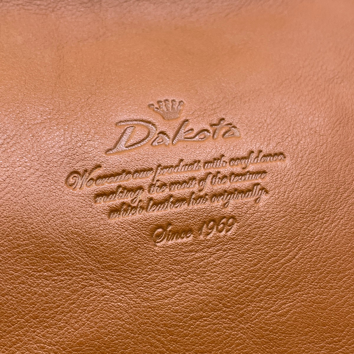 Dakota | ダコタ ｷｭｰﾌﾞﾄｰﾄ made in japan トートバッグ 1030303 キャメル【加古川店】