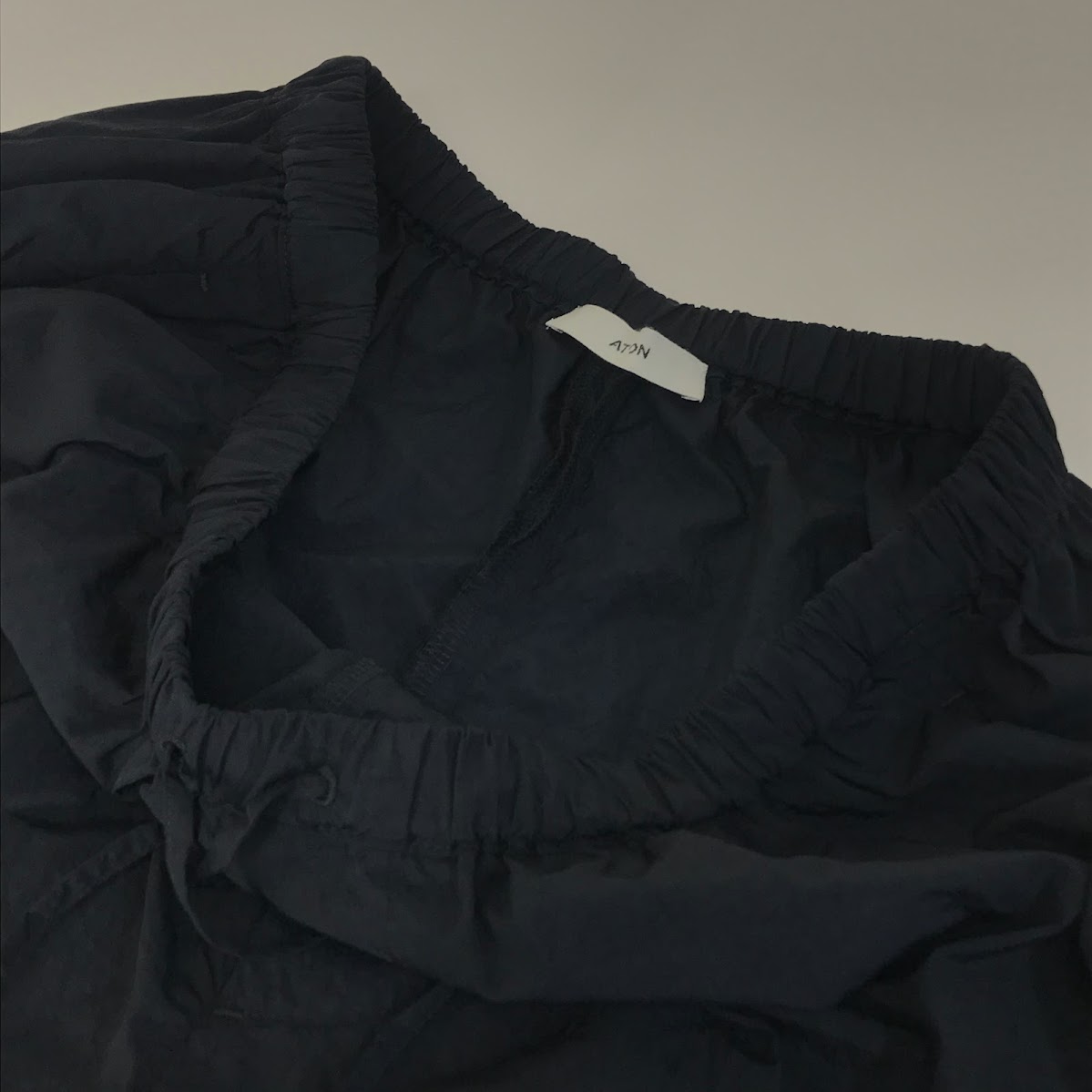 ATON | エイトン HAND DYED NYLON OVER PANTS ナイロンパンツ パンツ 7093415 ブラック サイズ：2【倉吉店】