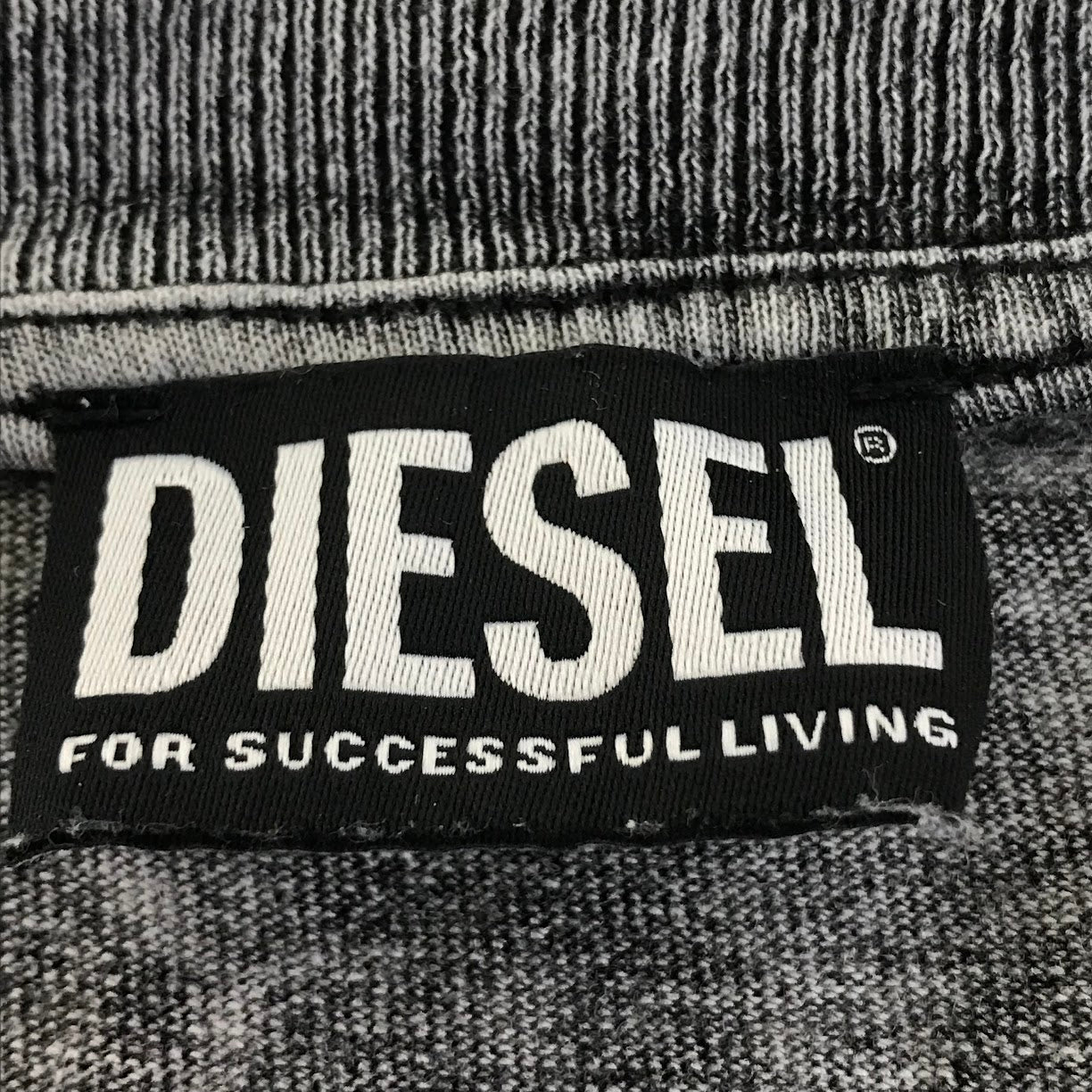 DIESEL | ディーゼル ダメージ加工半袖Tシャツ 半袖Ｔシャツ チャコールグレー サイズ：M【倉吉店】