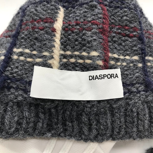 Diaspora skateboards | ディアスポラスケートボーズ Ear Flap Pom Pom Beanie ニットキャップ グレー【倉吉店】