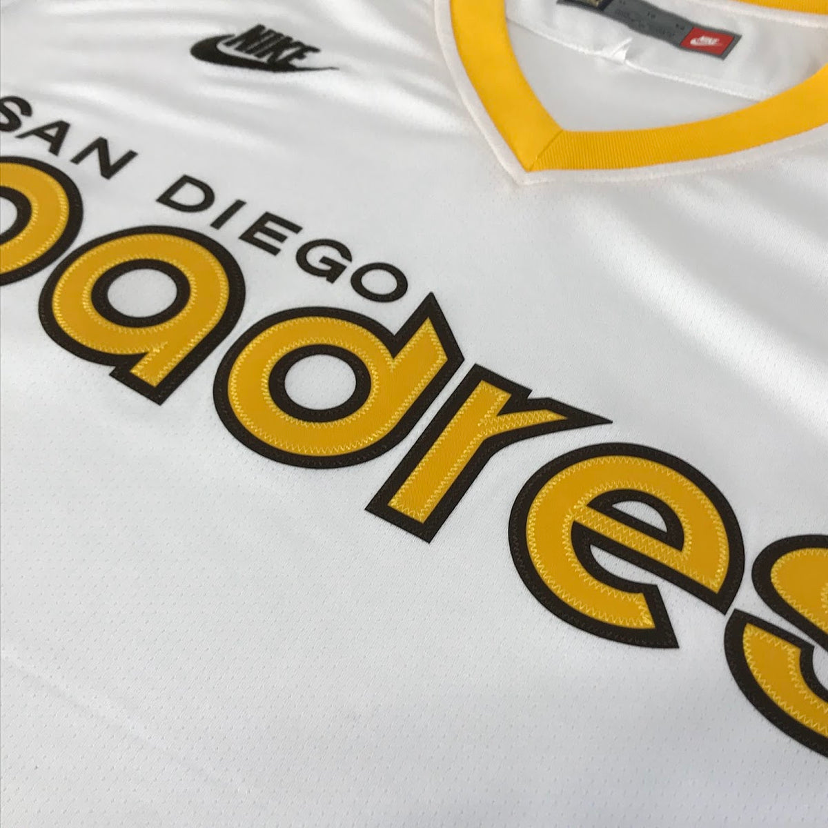 NIKE | ナイキ SAN DIEGO Padres サンディエゴ・パドレス 半袖Ｔシャツ M1011260 ホワイト サイズ：XL【倉吉店】【代金引換不可・日時指定不可】【ポスト投函】