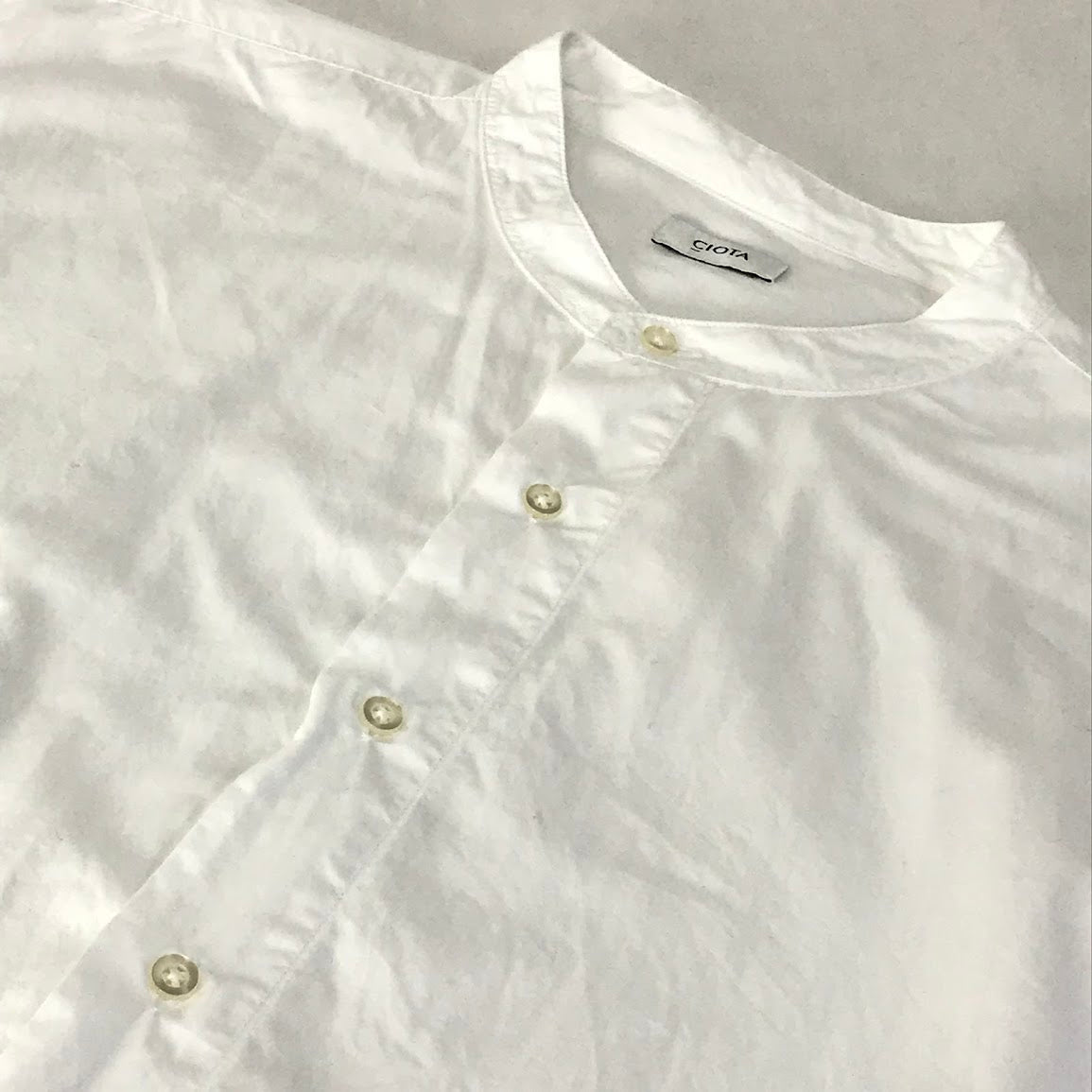 CIOTA(1LDKコーナー) | シオタ スビンコットンタイプライターバンドカラーシャツ 長袖シャツ SHLM-102M ホワイト【倉吉店】