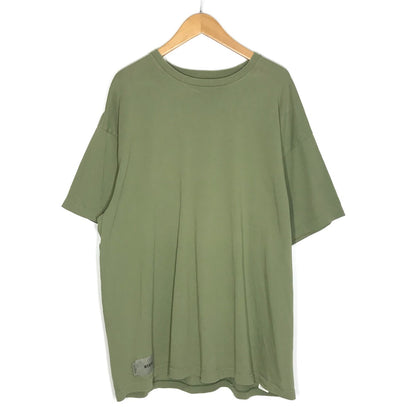 W)TAPS | ダブルタップス LABEL/SS/COTTON 半袖Ｔシャツ 231ATDT-STM08S カーキグリーン サイズ：4【倉吉店】