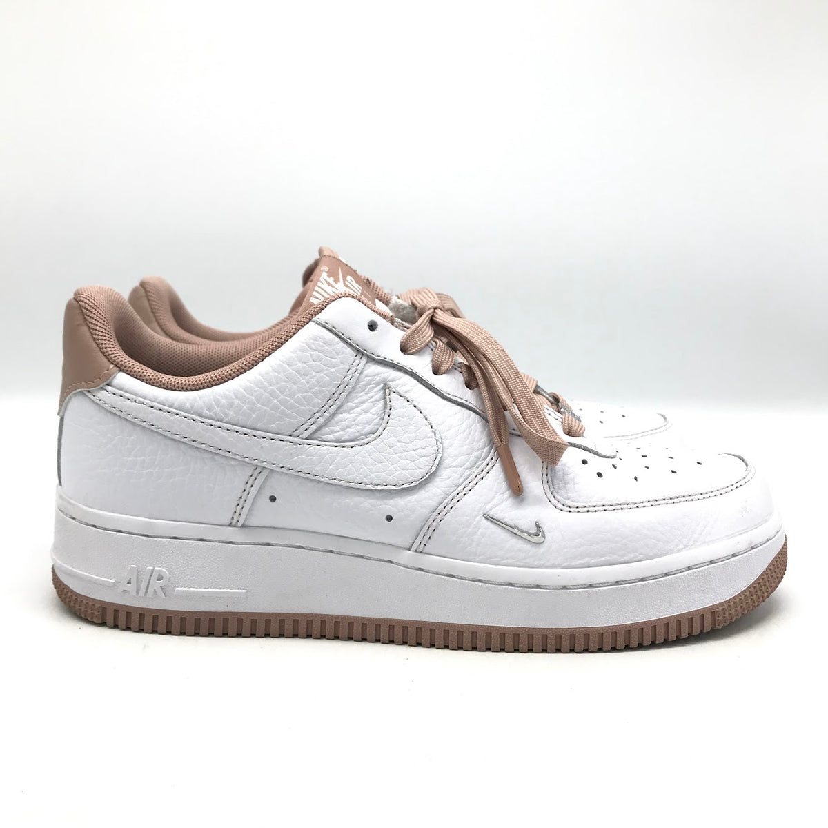 NIKE | ナイキ WMNS AIR FORCE 1 スニーカー IB6543-100 ホワイト 24.5cm【倉吉店】