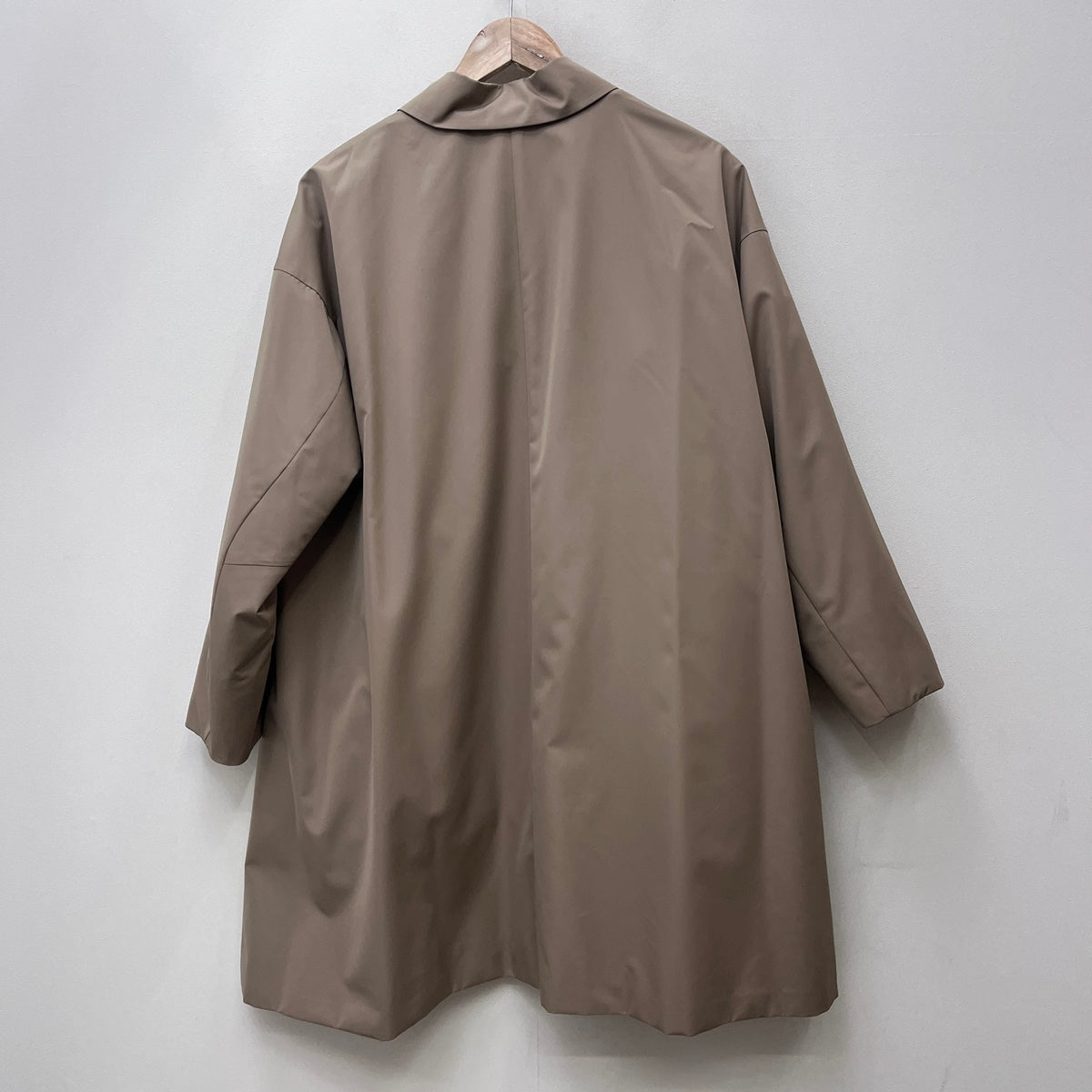 COMME CA ISM | コムサイズム マルチプルーフタフタ その他アウター 15-28UM02 ベージュ サイズ：M【加古川店】