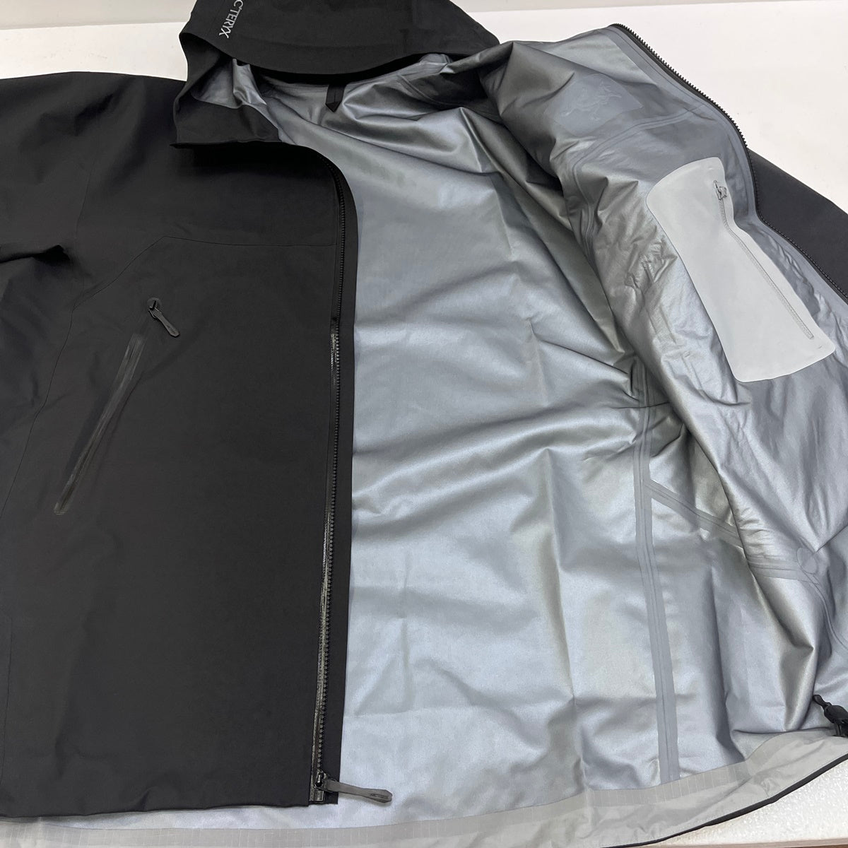 ARC'TERYX | アークテリクス Beta Jacket 25SS マウンテンパーカー X000010511 ブラック サイズ：L【加古川店】