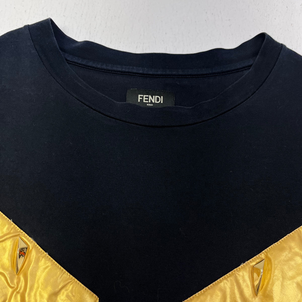 FENDI | フェンディ ?GOLD BUG EYES 半袖Ｔシャツ FY0895 A3LW ブラック サイズ：M【加古川店】