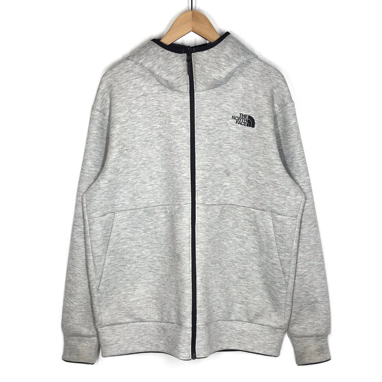 THE NORTH FACE | ザ・ノースフェイス Reversible Tech Air Hoodie リバーシブルテックエアーフーディ ナイロンジャケット NT62289 ブラック/グレー サイズ：L【倉吉店】