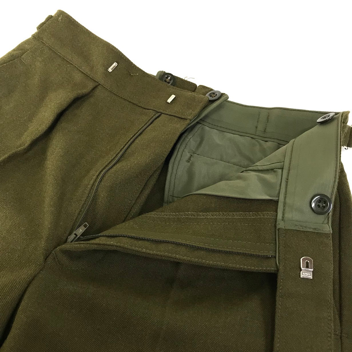 MILITARY衣料 | ミリタリーイリョウ British Army トラウザーパンツ パンツ 8405-99-977-5380 カーキ【倉吉店】