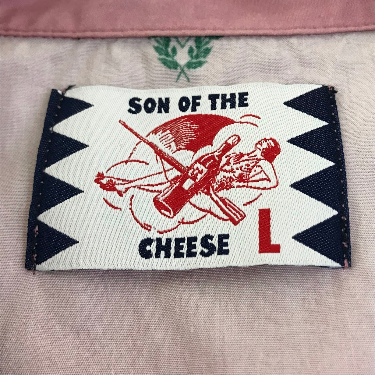 SON OF THE CHEESE | サノバチーズ Emblem Aloha Shirt 総柄 半袖シャツ SC2410-SH06 ピンク サイズ：L【倉吉店】