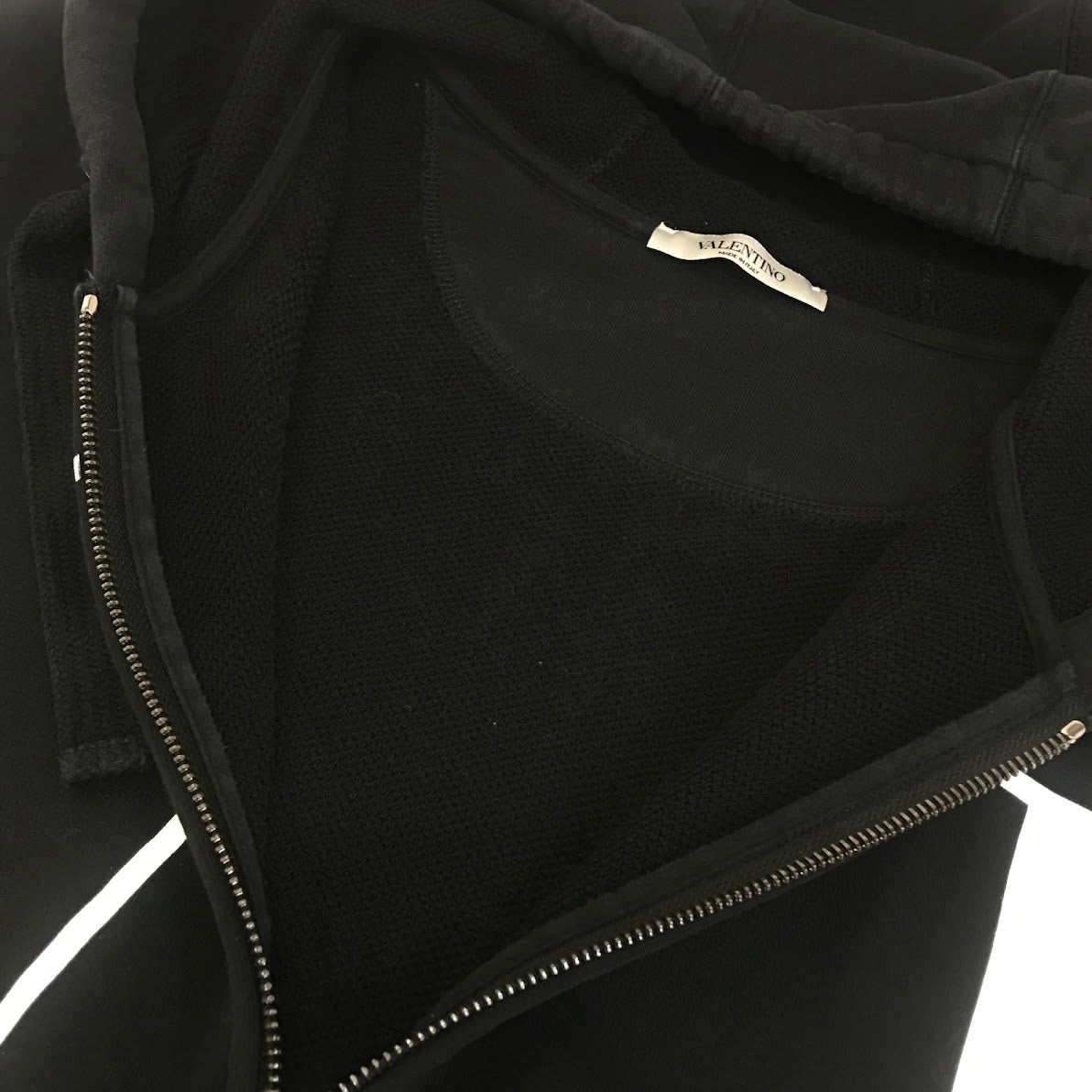 Valentino | ヴァレンチノ VLTNビッグプリント ジップパーカー パーカー SV3MF12L592 ブラック サイズ：L【倉吉店】