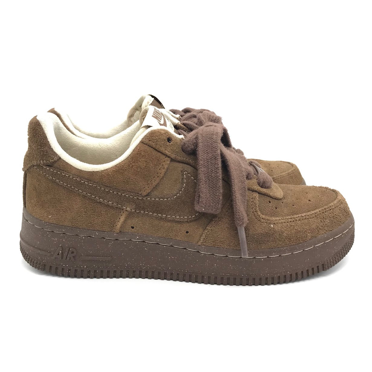 NIKE | ナイキ WMNS AIR FORCE 1 '07 スニーカー FQ8901-259 ブラウン 24.5cm【倉吉店】