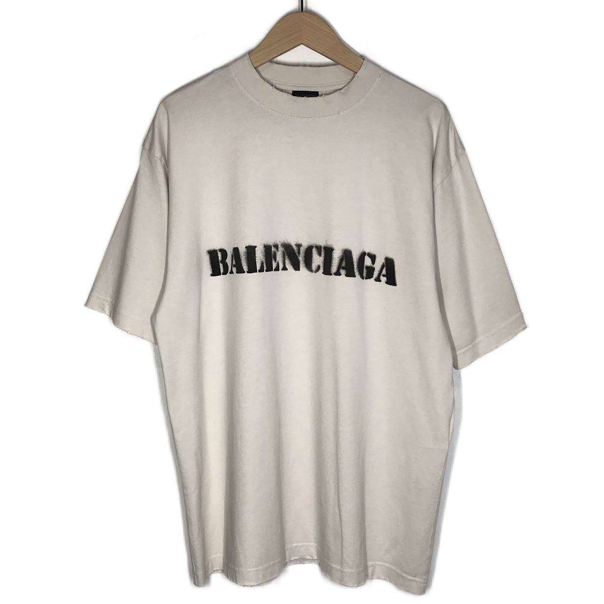 BALENCIAGA | バレンシアガ 24SS STENCIL TYPE ダメージ加工ロゴプリントTシャツ 半袖Ｔシャツ 764235 TQVA3 ベージュ サイズ：S【倉吉店】