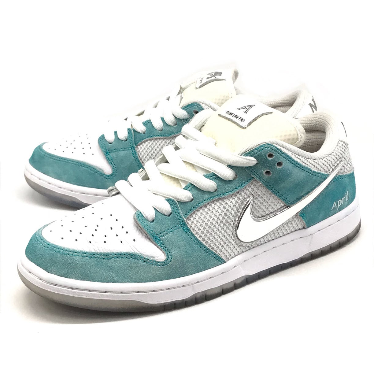 NIKE | ナイキ × ×APRIL SKATEBOARDS(エイプリル スケートボード) SB DUNK LOW PRO QS スニーカー FD2562-400 レーサーブルー/メタリックシルバー 27cm【倉吉店】