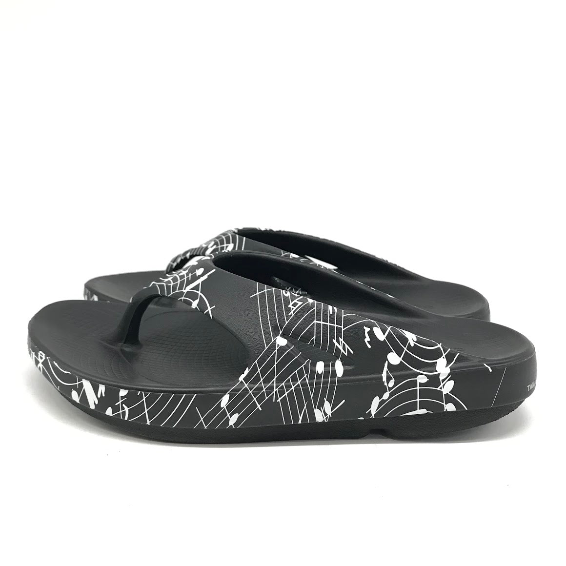 TAKAHIRO MIYASHITA TheSoloist. | タカヒロミヤシタソザソロイスト OOFOS(ウーフォス) Flip-Flop サンダル ブラック 26cm【倉吉店】