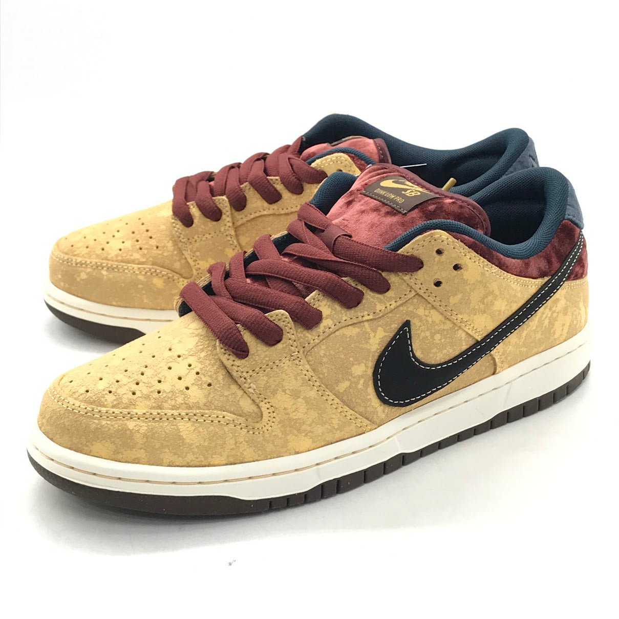 NIKE | ナイキ SB DUNK LOW ’CITY OF CINEMA’ スニーカー FZ1278-200 ゴールド 27cm【倉吉店】