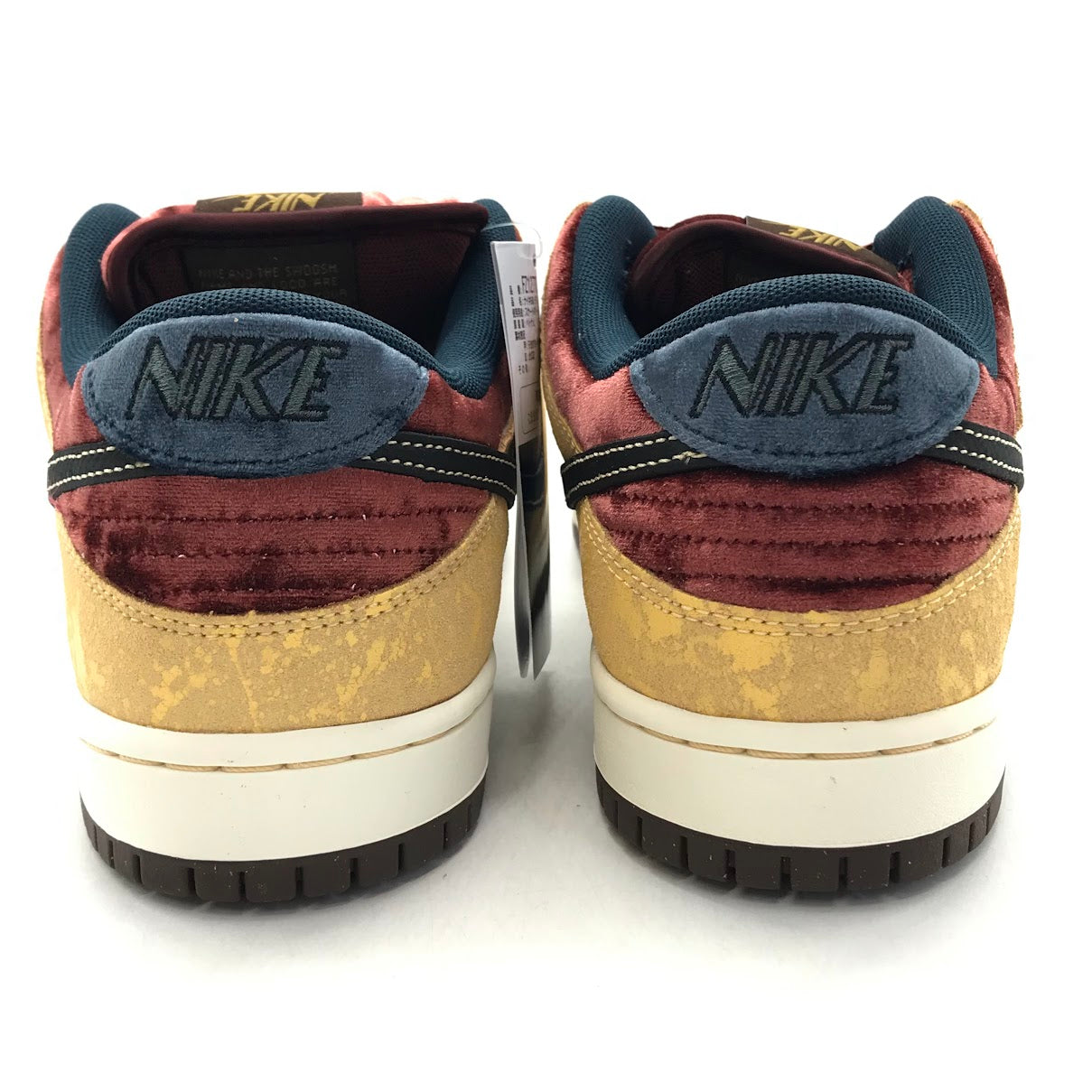 NIKE | ナイキ SB DUNK LOW ’CITY OF CINEMA’ スニーカー FZ1278-200 ゴールド 27cm【倉吉店】
