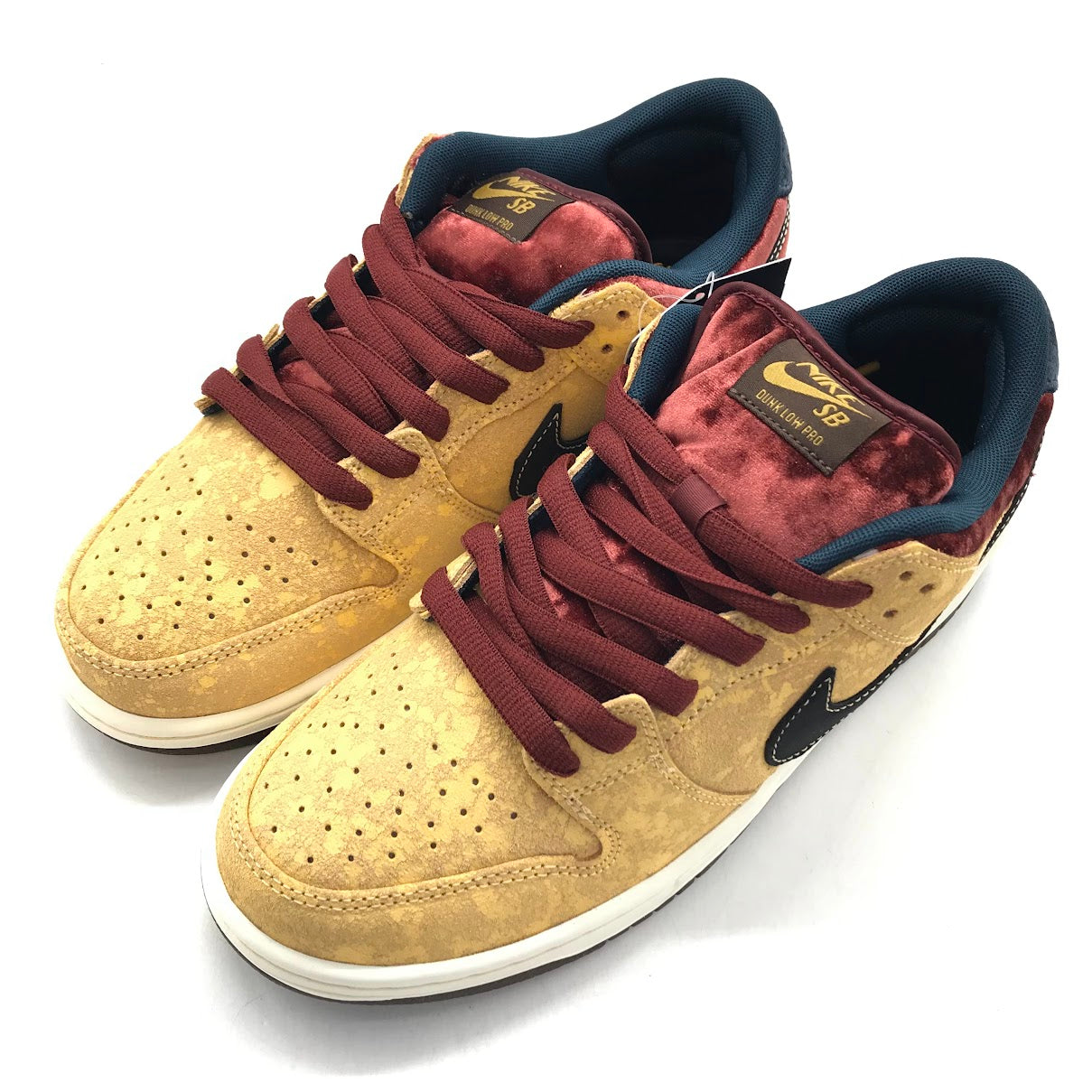 NIKE | ナイキ SB DUNK LOW ’CITY OF CINEMA’ スニーカー FZ1278-200 ゴールド 27cm【倉吉店】