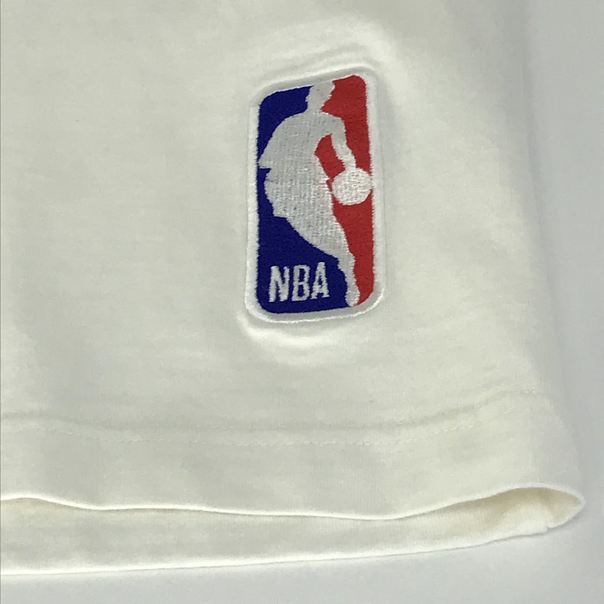 LOUIS VUITTON | ルイ・ヴィトン NBA Back Letter LV T-Shirt 半袖Ｔシャツ RM212M DT3 HLY20W アイボリー サイズ：M【倉吉店】