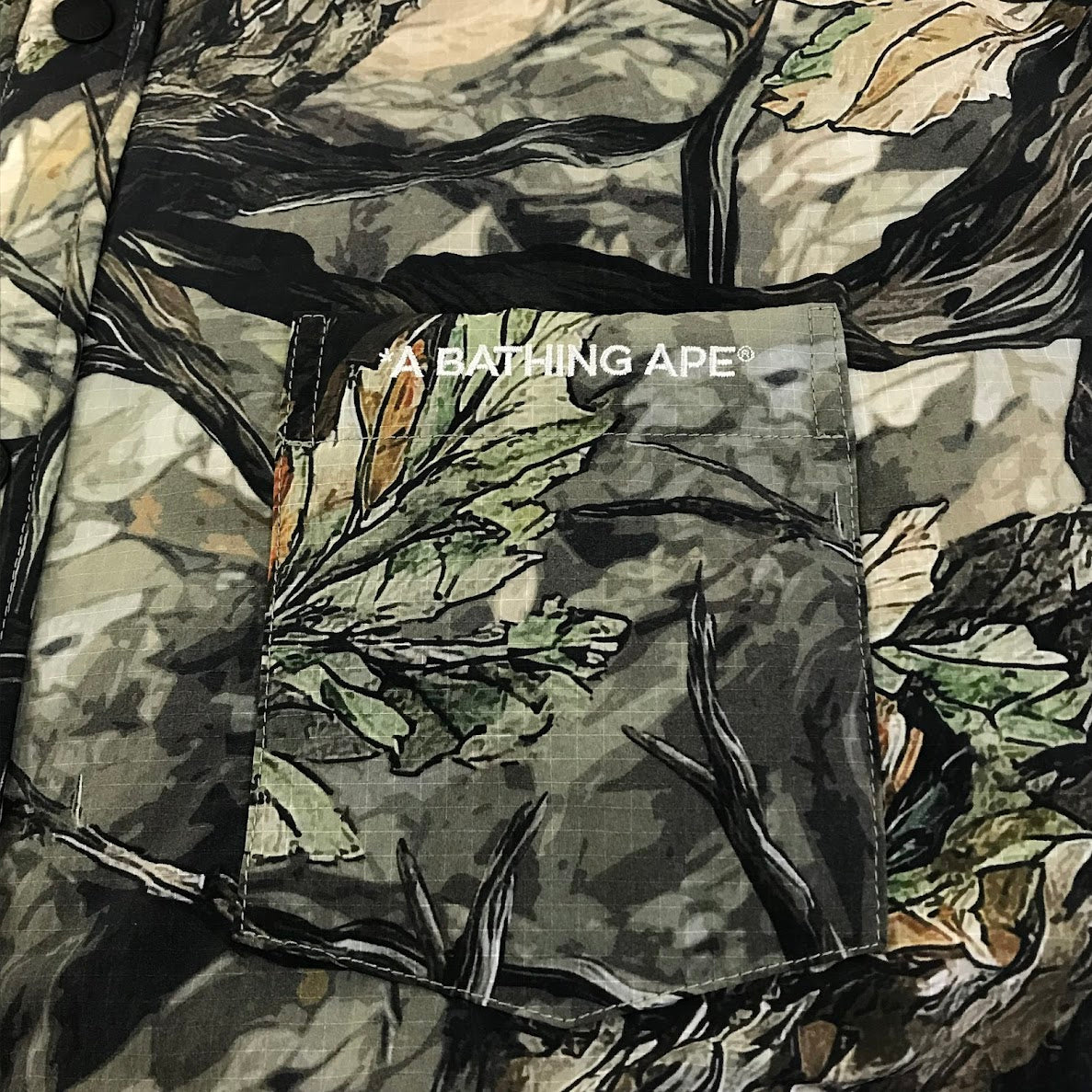 A BATHING APE | アベイシングエイプ TREE EDGE CAMO DOWN SHIRT JACKET ツリーカモ ダウンシャツジャケット ダウンジャケット 1L80144002 ツリーカモ サイズ：M【倉吉店】