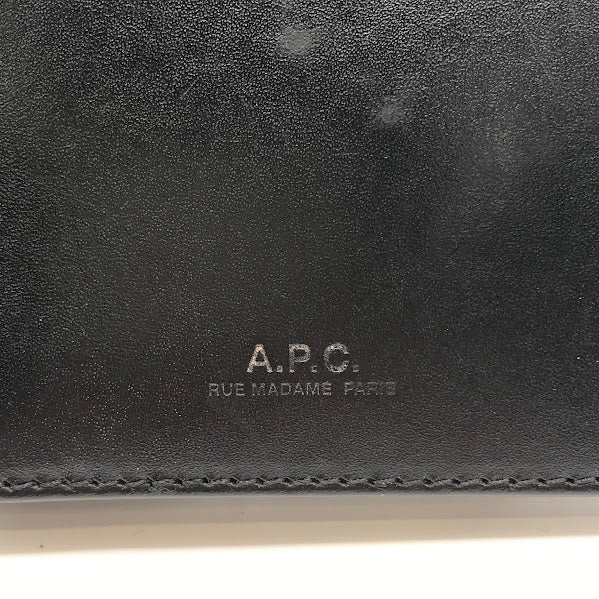 A.P.C | アーペーセー 二つ折り財布 ブラック【倉吉店】