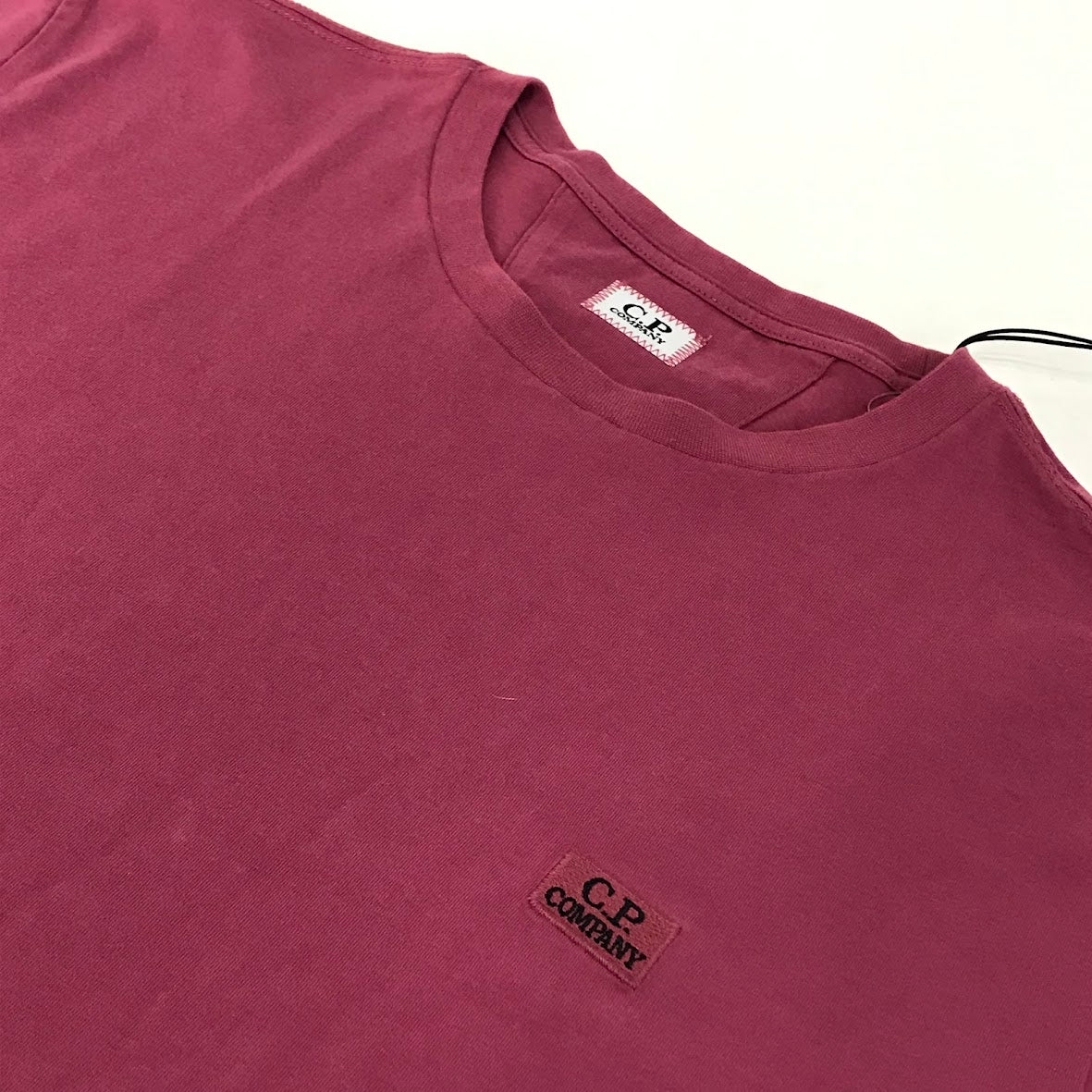 C.P.Company | シーピーカンパニー ロゴ刺繍 半袖Ｔシャツ 16CMTS068A レッド サイズ：L【倉吉店】