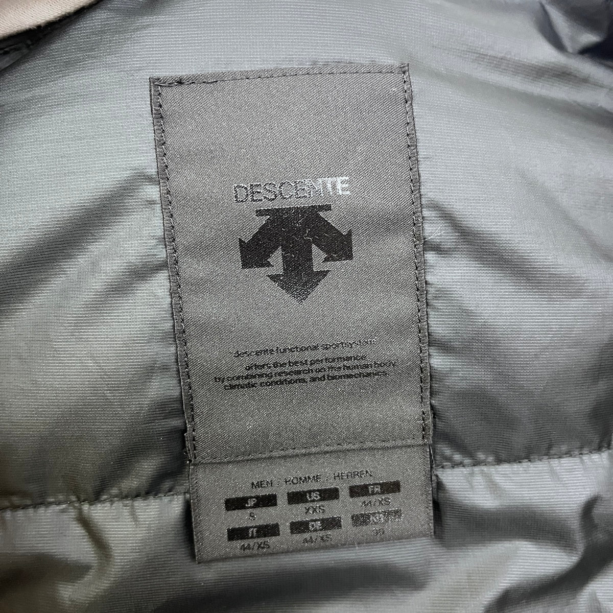 DESCENTE | デサント ダウンジャケット DAMMGC39 ブラック サイズ：S【加古川店】