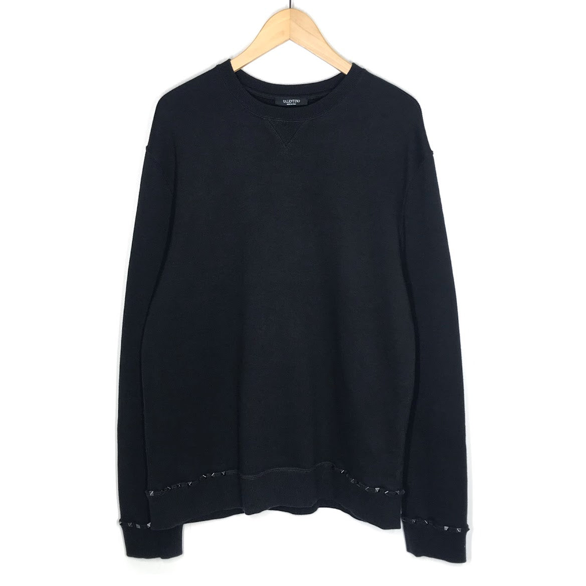 Valentino Garavani | ヴァレンティノ・ガラヴァーニ ロックスタッズ スウェット スウェット QV3MF03U3TGV ブラック サイズ：L【倉吉店】