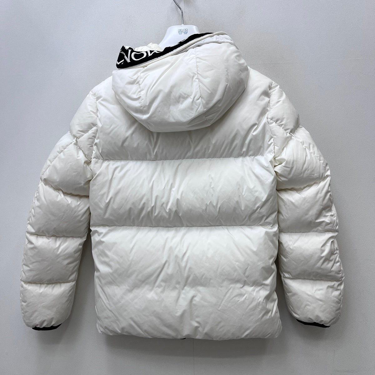 MONCLER | モンクレール montcla giubbotto 21aw ダウンジャケット g20911a00144 ホワイト【加古川店】