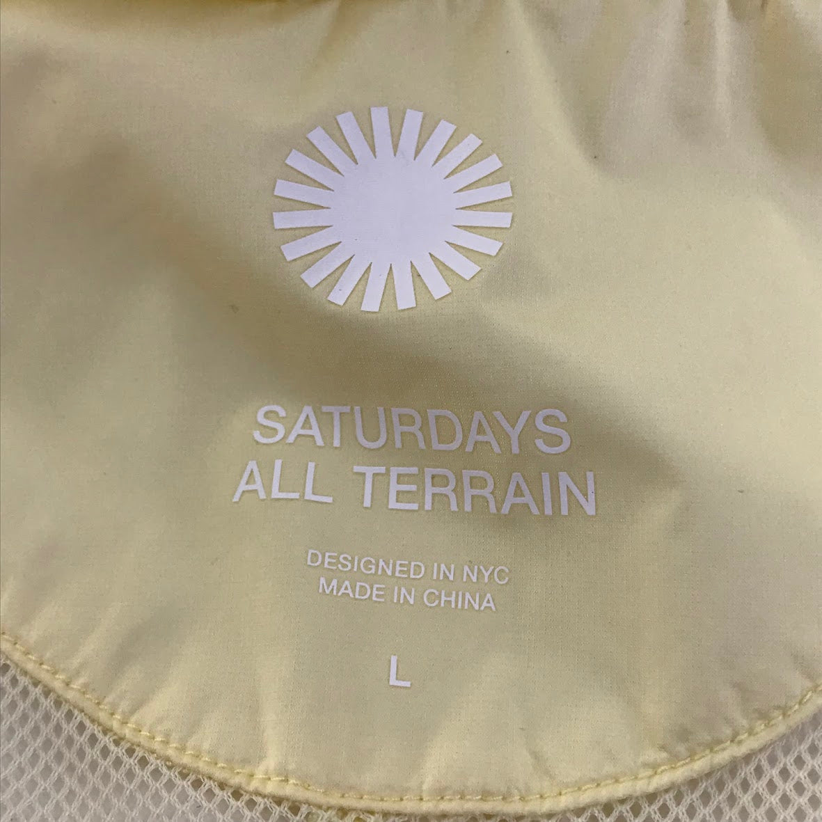 SATURDAYS NYC | サタデーズ　サタデイズ All Terrain Storm Shell ナイロンジャケット BBL-33040-C イエロー サイズ：L【倉吉店】