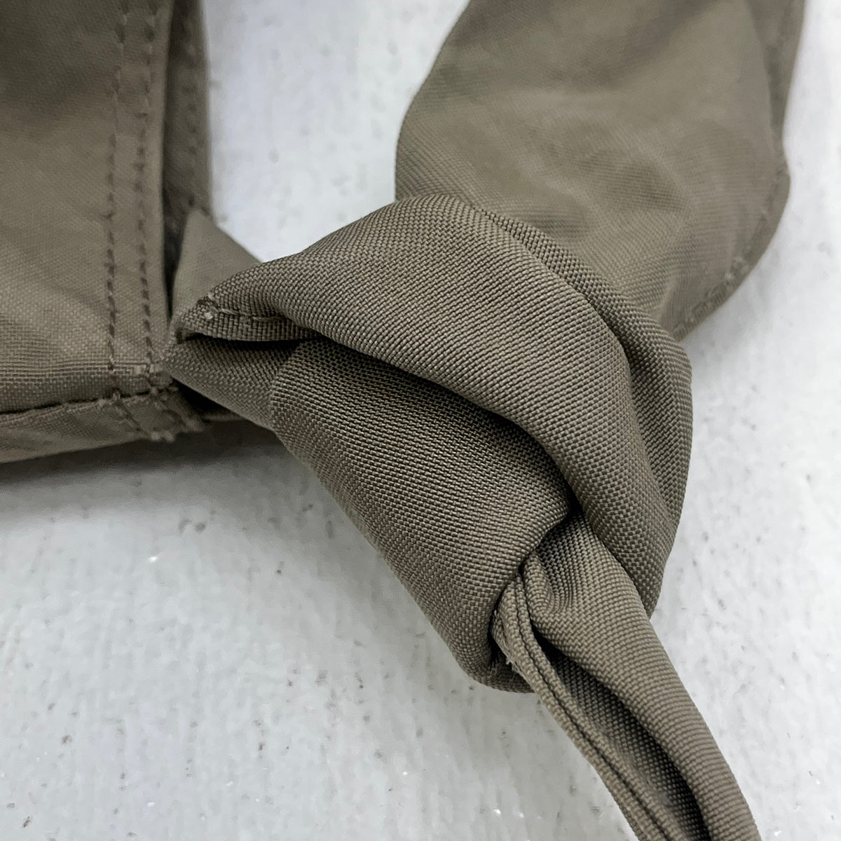 itti | イッチ GEM KNOT SHOLDER TOTE BAG LA PEAU DE GEM その他バッグ カーキ【加古川店】