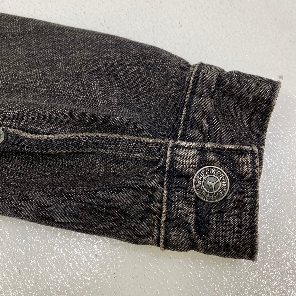 Levi's | リーバイス × JORDAN BRAND Type III Trucker Jacket デニム PC9-005FC-0000 ブラック サイズ：XS【加古川店】