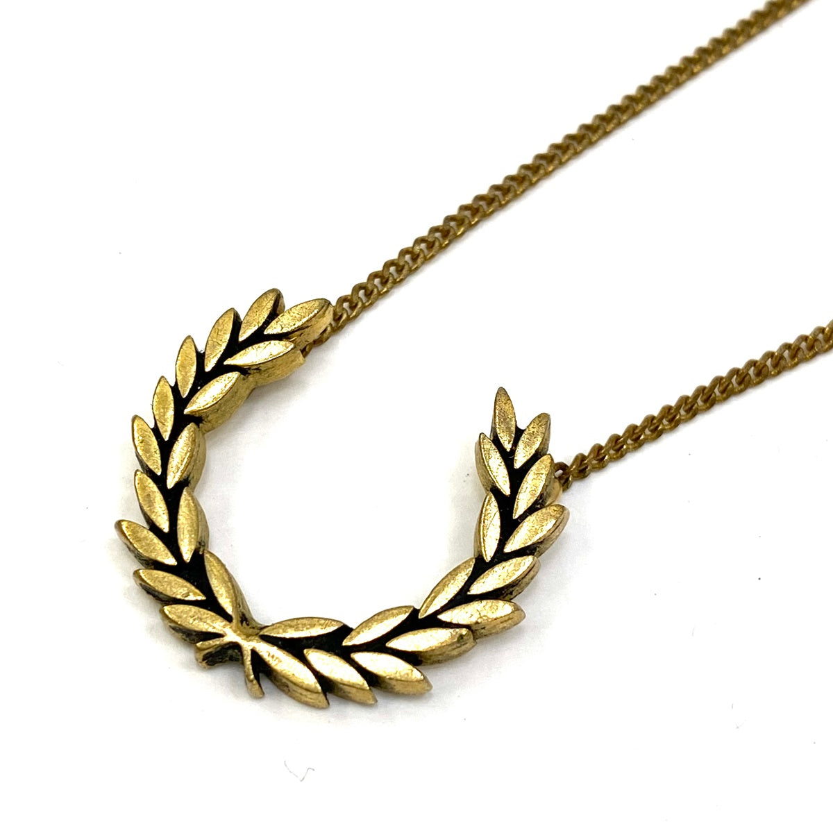 FRED PERRY | フレッドペリー ﾛｰﾚﾙﾘｰｽ ネックレス ゴールド【加古川店】