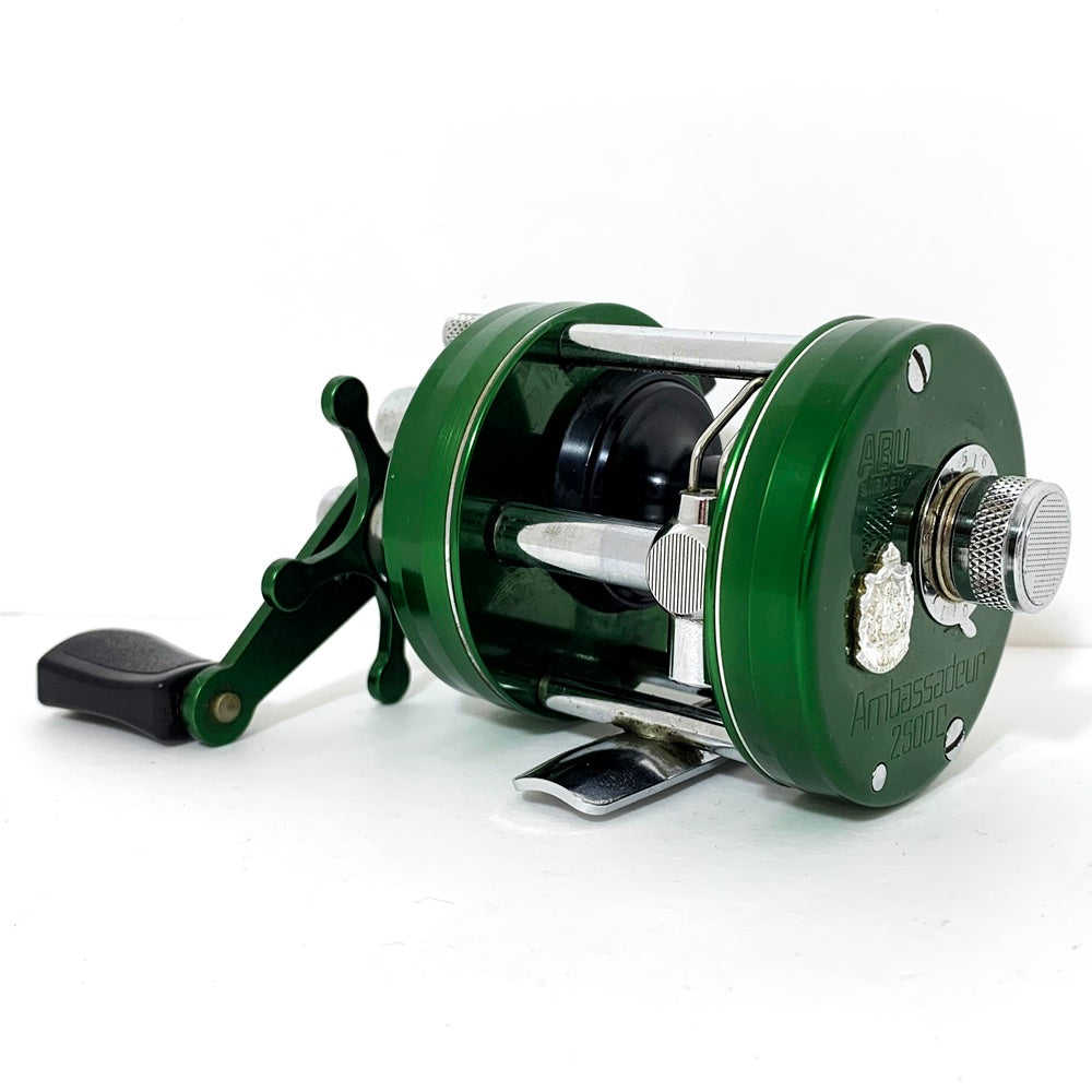 【フィッシング/釣り/釣具/リール】 【ベイトリール/右ハンドル】AbuGarcia | アブガルシア アンバサダー 2500C【加古川店】