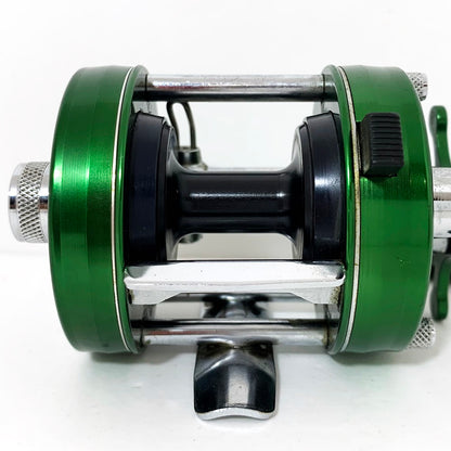 【フィッシング/釣り/釣具/リール】 【ベイトリール/右ハンドル】AbuGarcia | アブガルシア アンバサダー 2500C【加古川店】