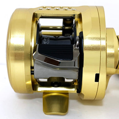 【フィッシング/釣り/釣具/リール】 【ベイトリール/右ハンドル】SHIMANO | シマノ 21カルカッタコンクエスト 100HG【加古川店】