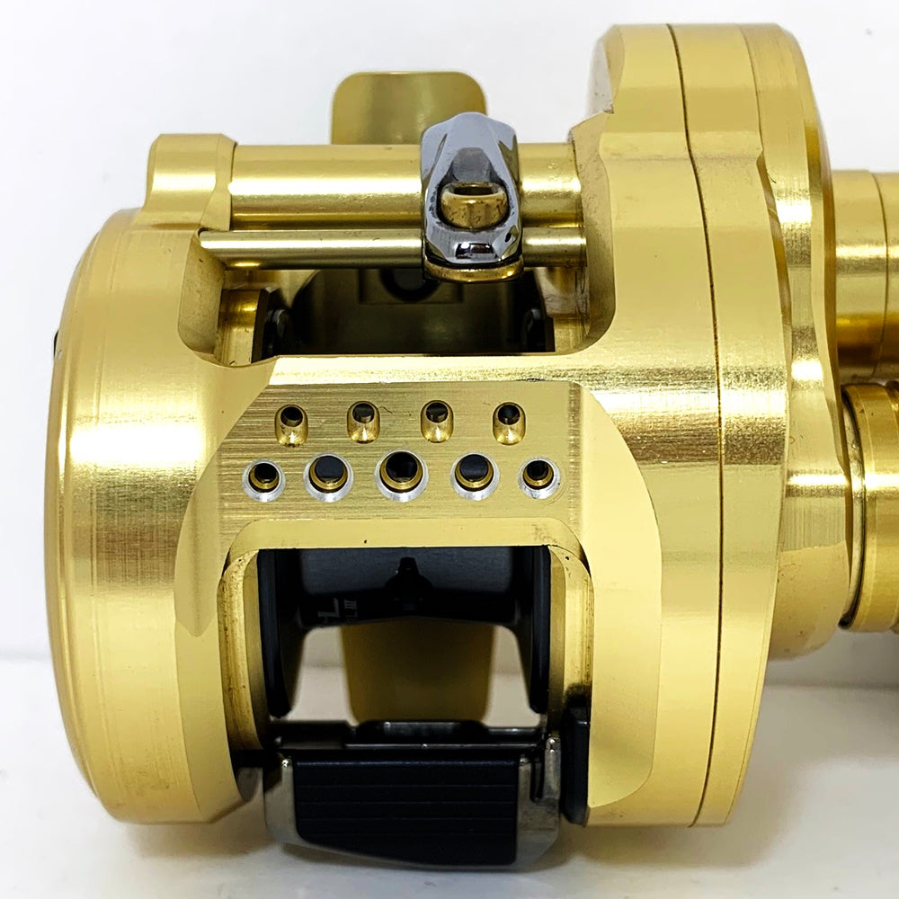 【フィッシング/釣り/釣具/リール】 【ベイトリール/右ハンドル】SHIMANO | シマノ 21カルカッタコンクエスト 100HG【加古川店】