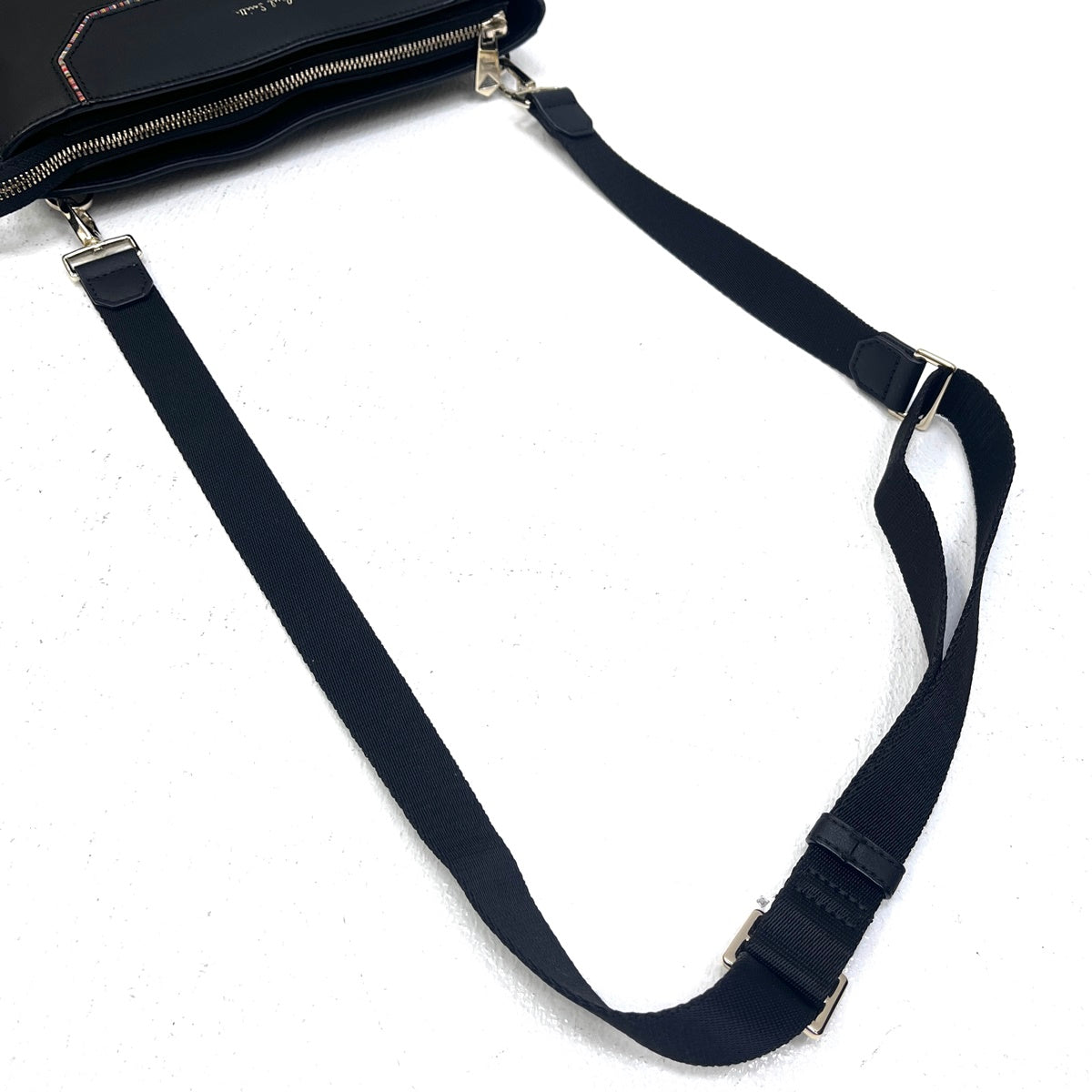 Paul Smith | ポール・スミス ストライプインセット ショルダーバッグ / サコッシュ その他バッグ 883712 N232 ブラック【加古川店】
