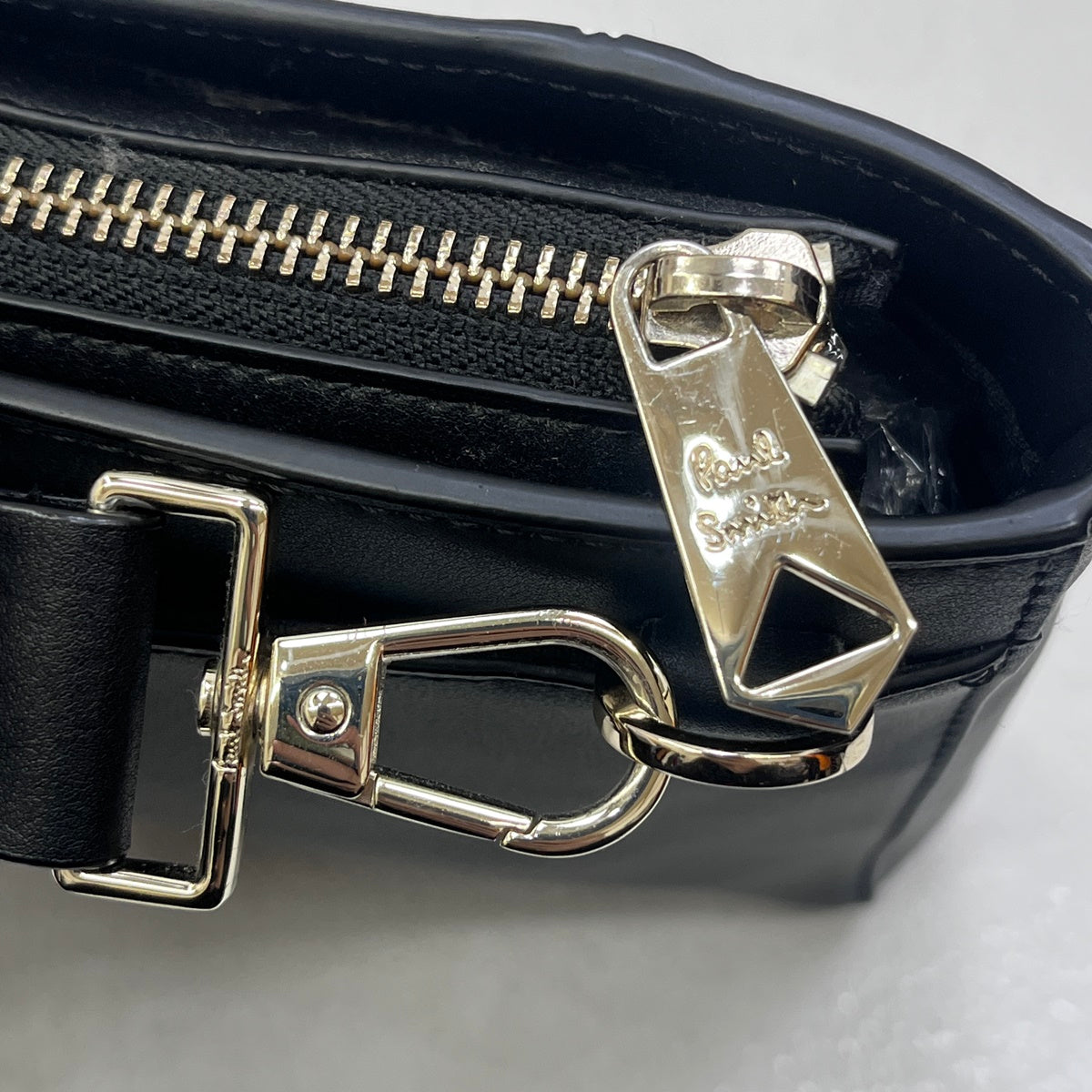 Paul Smith | ポール・スミス ストライプインセット ショルダーバッグ / サコッシュ その他バッグ 883712 N232 ブラック【加古川店】