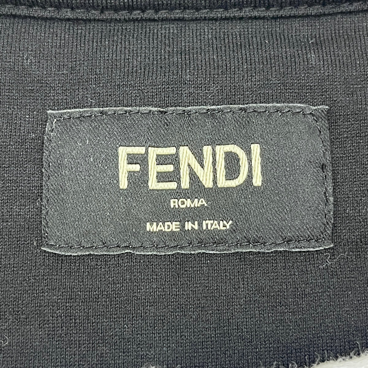 FENDI | フェンディ FF Logo Embroidered Tee 半袖Ｔシャツ ブラック サイズ：L【加古川店】