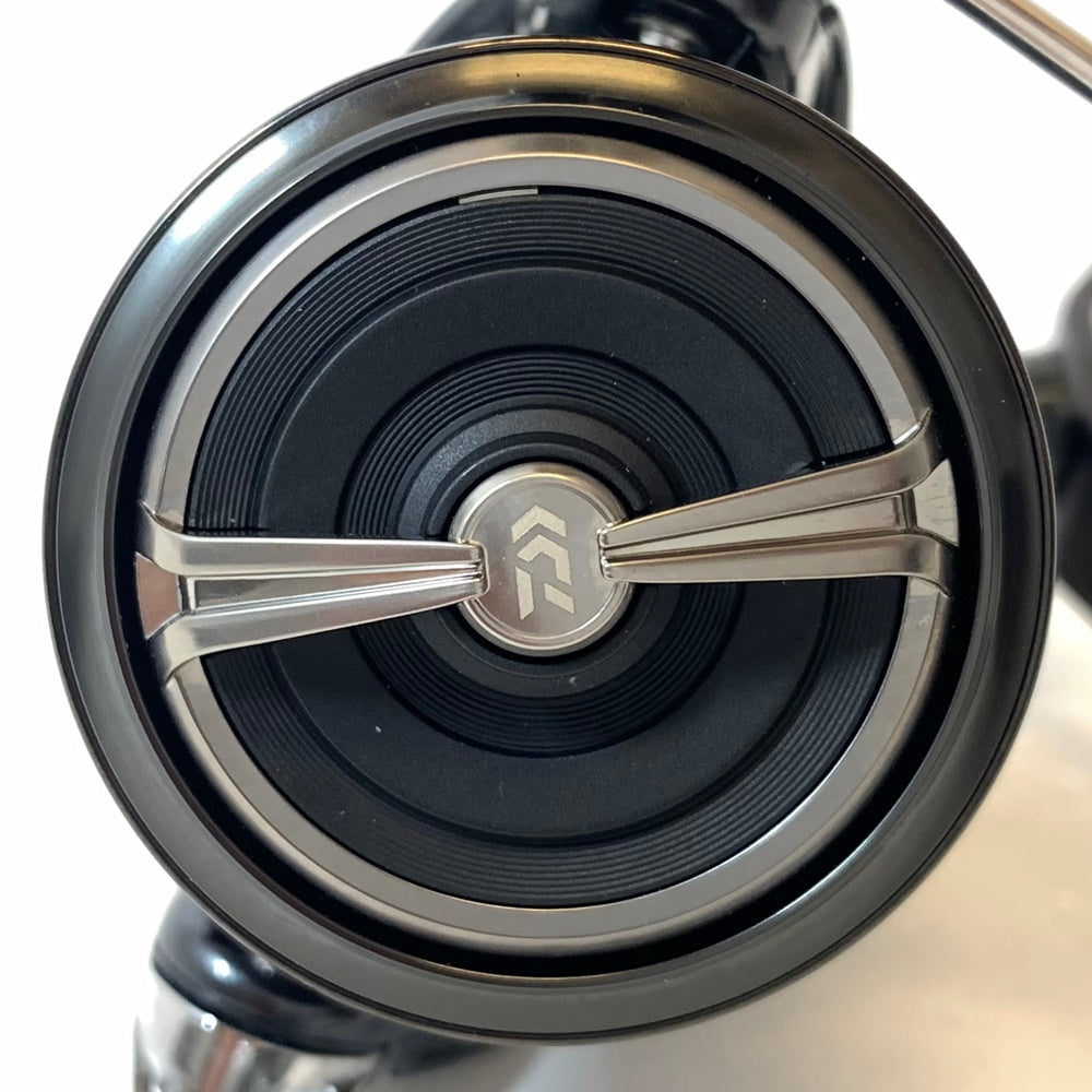 【フィッシング/釣り/釣具/リール】 【スピニングリール】Daiwa | ダイワ 24セルテートFCLT 2500S-DH カスタムハンドル（純正品なし）【加古川店】