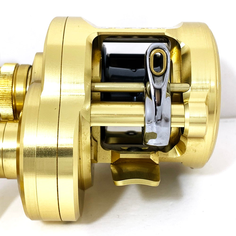 【フィッシング/釣り/釣具/リール】 【ベイトリール/右ハンドル】SHIMANO | シマノ 21カルカッタコンクエスト 100HG【加古川店】