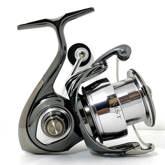 【フィッシング/釣り/釣具/リール】 【スピニングリール】Daiwa | ダイワ 22イグジストLT 4000-XH　※カスタムノブ（純正無し）【加古川店】