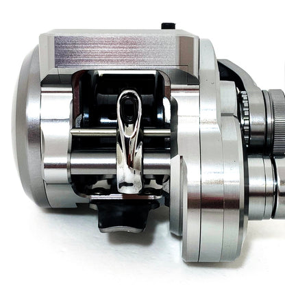 【フィッシング/釣り/釣具/リール】 【ベイトリール/左ハンドル】SHIMANO | シマノ 25オシアコンクエストCT 201MG【加古川店】