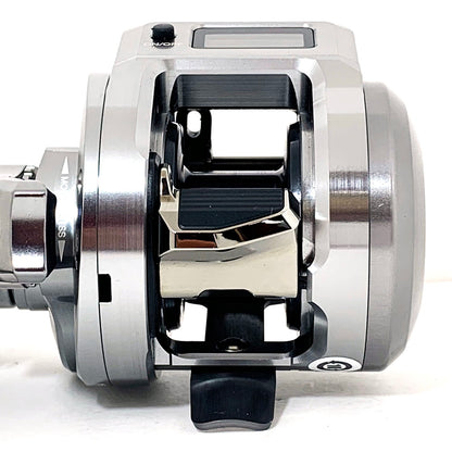 【フィッシング/釣り/釣具/リール】 【ベイトリール/左ハンドル】SHIMANO | シマノ 25オシアコンクエストCT 201MG【加古川店】