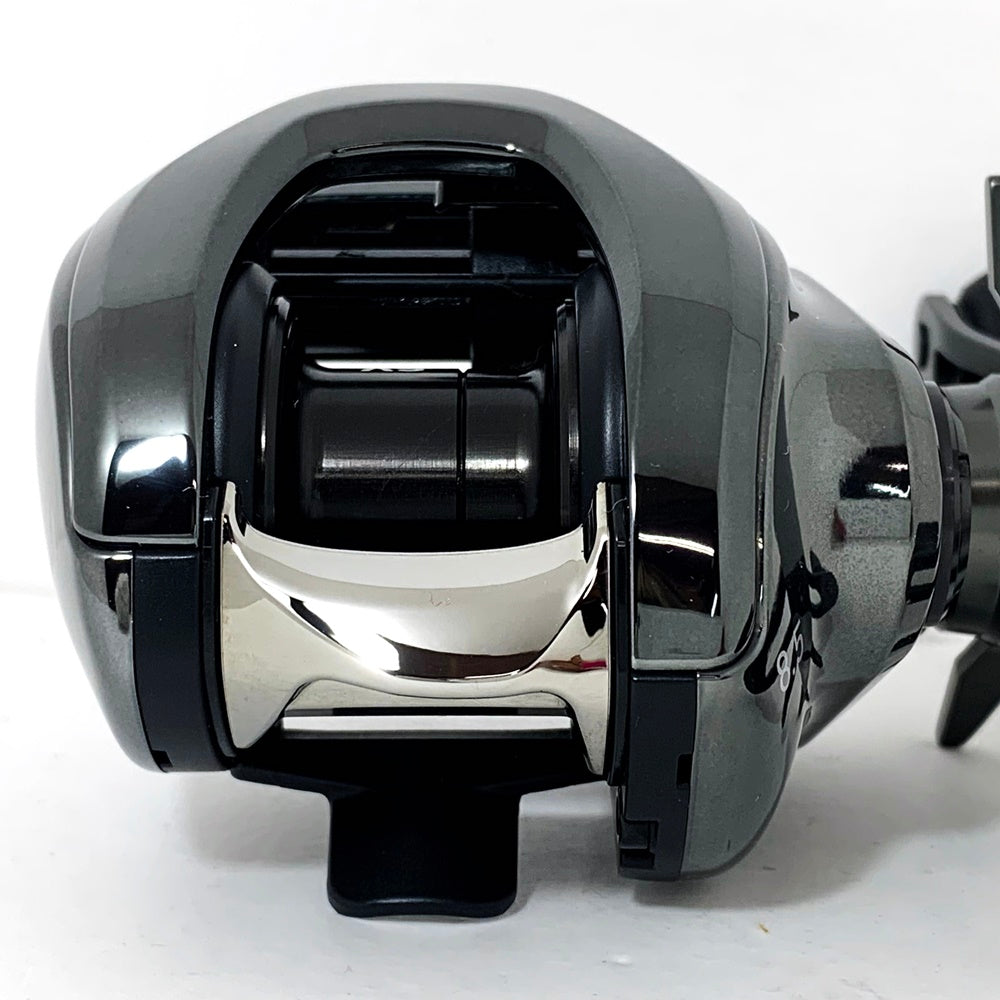 【フィッシング/釣り/釣具/リール】 【ベイトリール/右ハンドル】Daiwa | ダイワ 24スティーズSVTW 100XH【加古川店】