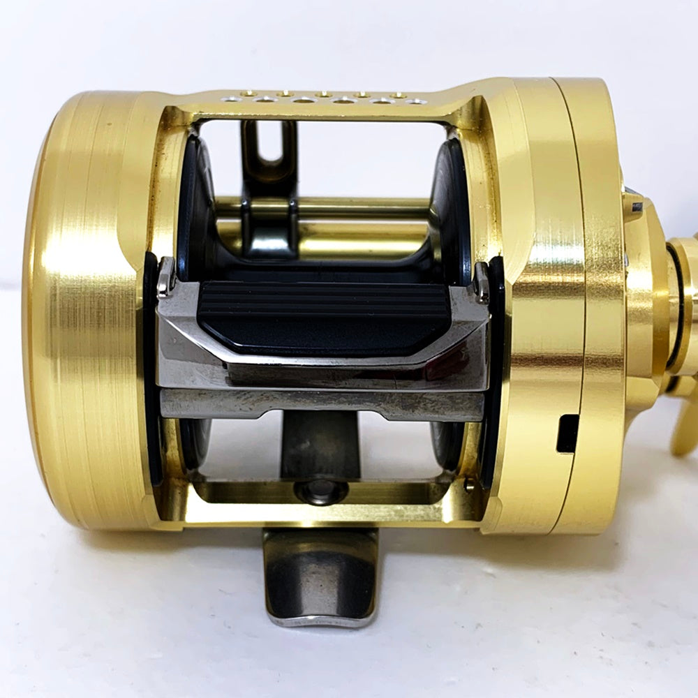 【フィッシング/釣り/釣具/リール】 【ベイトリール/右ハンドル】SHIMANO | シマノ 23カルカッタコンクエストMD 400XGLH【加古川店】